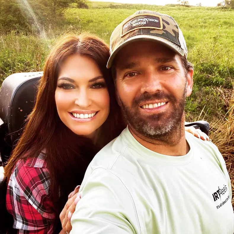 iubita-Donald-Trump-Jr-coronavirus2