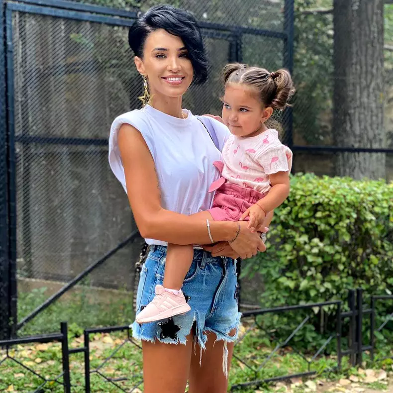 Adelina-Pestri_u-covid-2-1-1