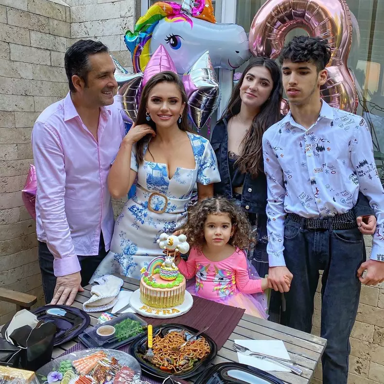 Cristina-Siscanu-Madalin-Ionescu-1