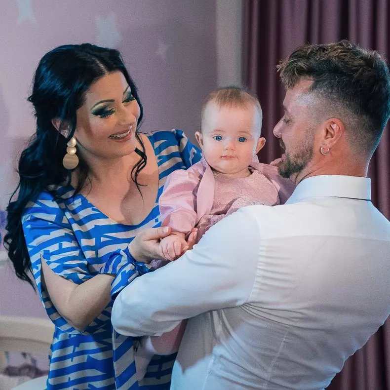 Gabriela-Cristea-și-Tavi-Clonda-se-opresc-după-cel-de-al-doilea-copil-5