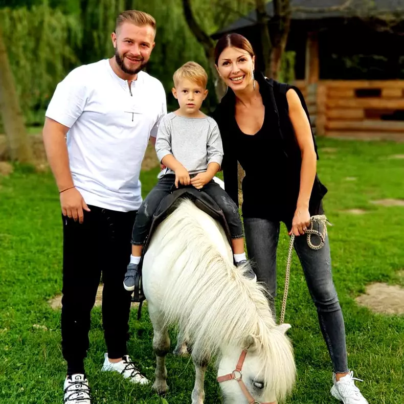 Ilinca-Vandici-9-1024x1024-2-1