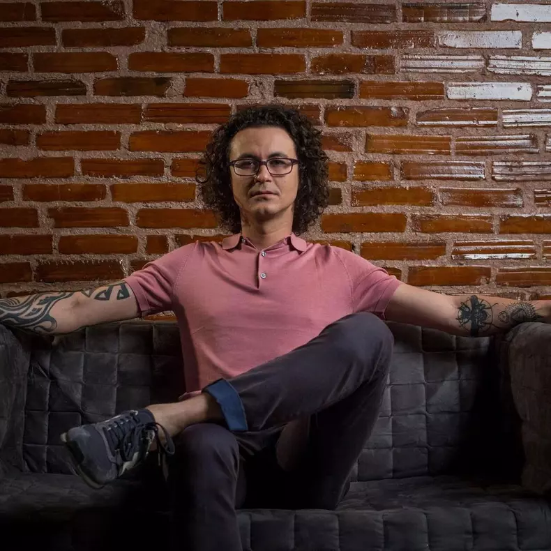 Laurențiu Penca Animal X Vierme (2)