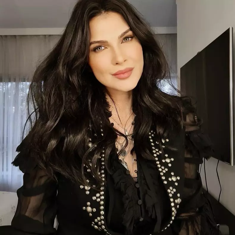 Monica-Bârlădeanu-6