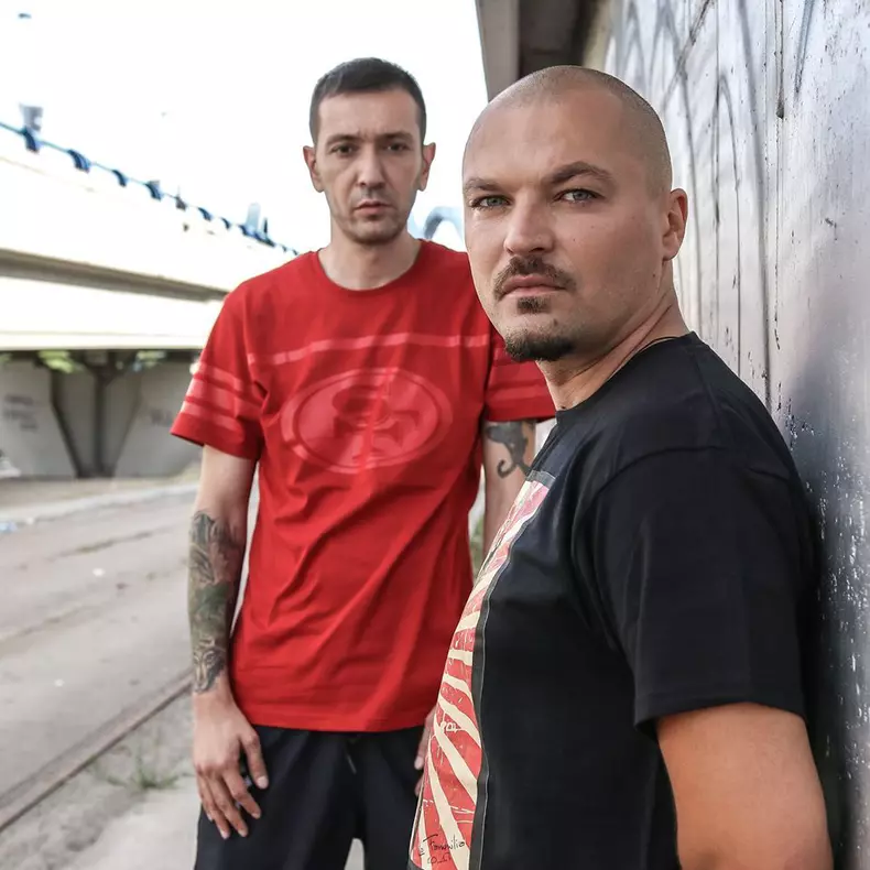 ce-mai-face-puya-de-cand-nu-mai-canta-in-trupa-la-familia-a-facut-al-treilea-copil-si-si-a-luat-casa-la