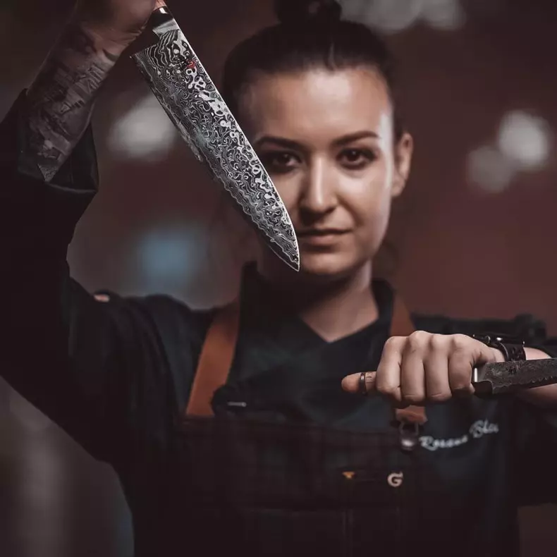 Cine-e-Roxana-Benche-Chefi-la-Cutite6-1