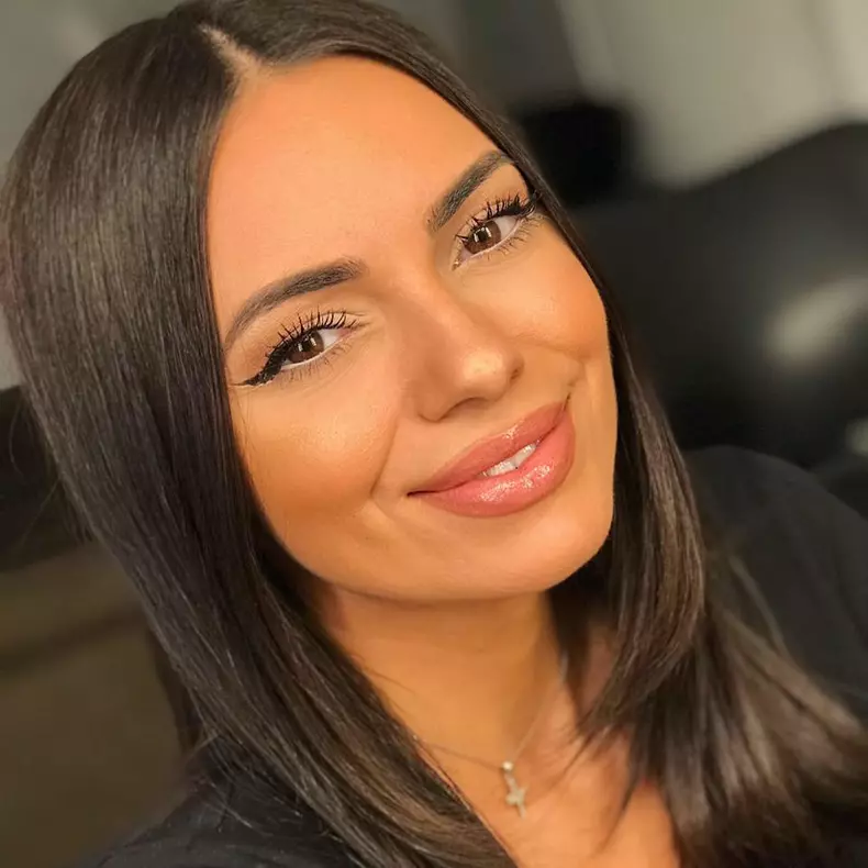 Cosmina-Adam-s-a-despartit-6