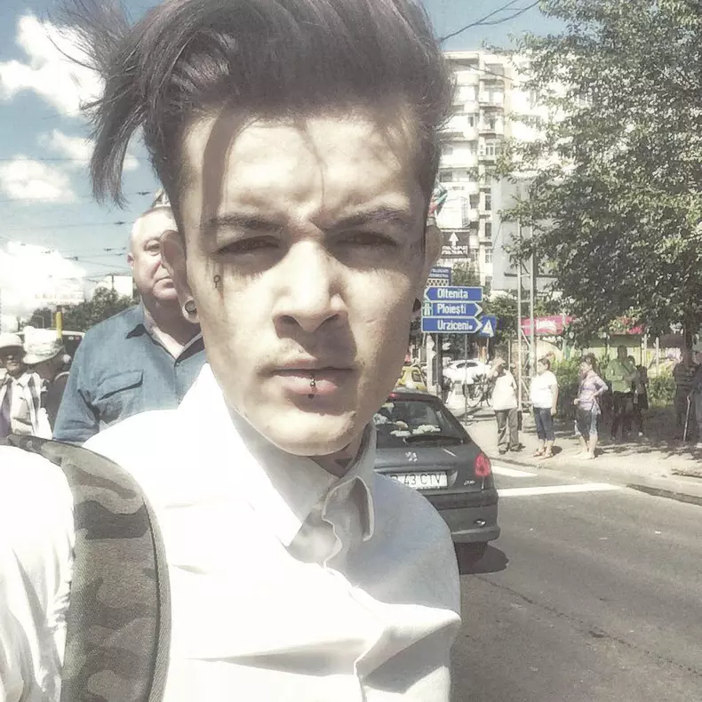 Zannidache-Survivor-13