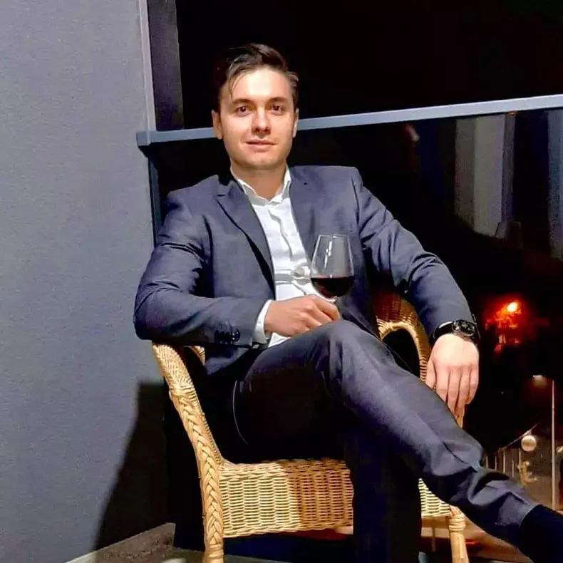 albert-oprea-survivor