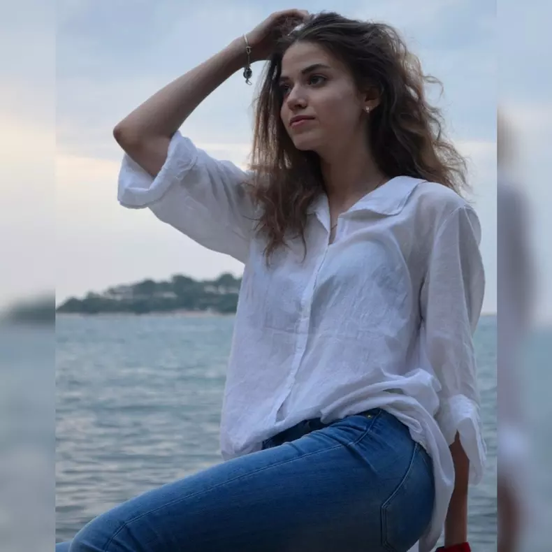 cum arata mara oprea 1