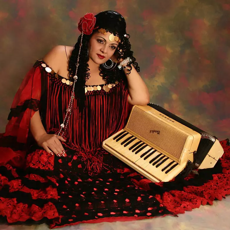 11004651_1794322924126701_3004841212984417760_o-7