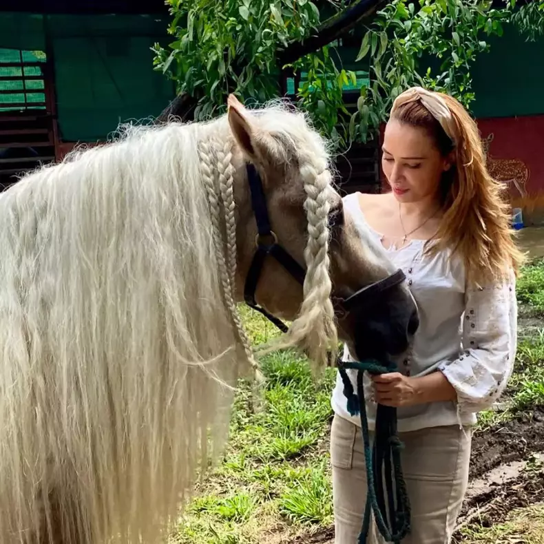 Iulia-Vantur-despre-relatia-cu-Salman-Khan-si-copii-6