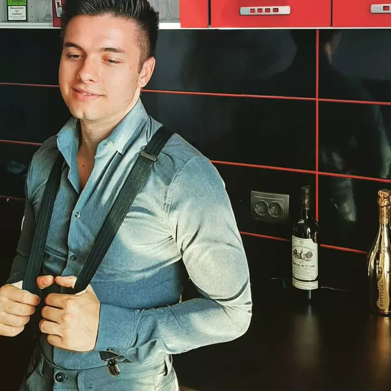 albert-oprea-survivor-2