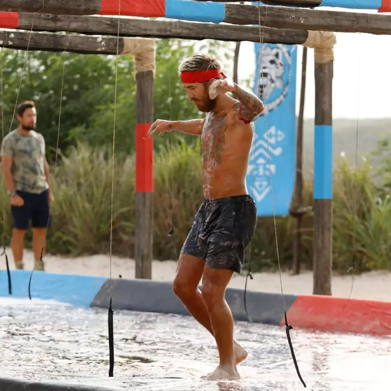 ce-vila-are-sebastian-chitosca-la-piatra-neamt-si-de-ce-s-a-mutat-in-germania-4