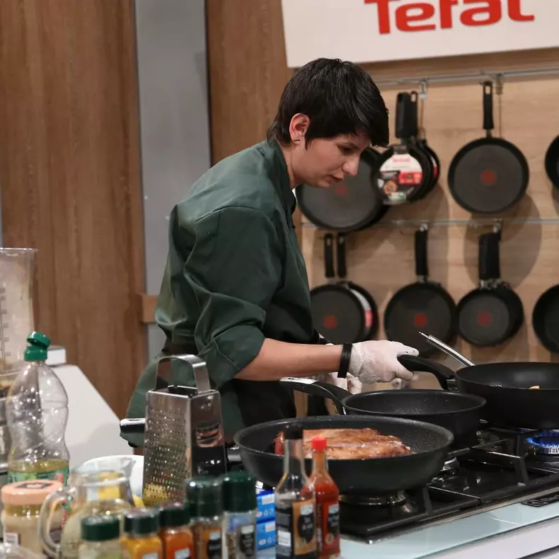 cine-este-cristina-malai-chefi-la-cutite3