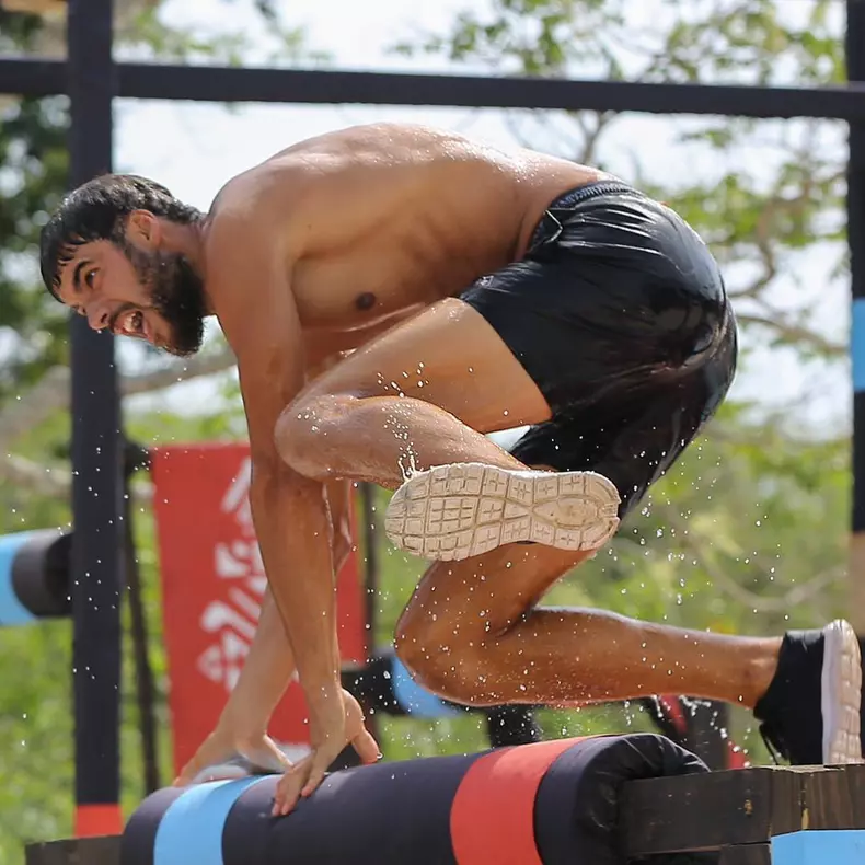 scandal-culita-sterp-raluca-dumitru-survivor-4