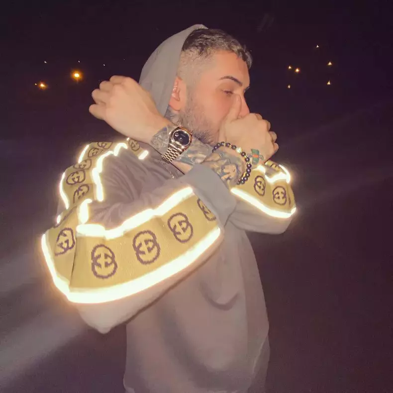 179809951_929127021185184_2170494919535543640_n-1024x1024-4