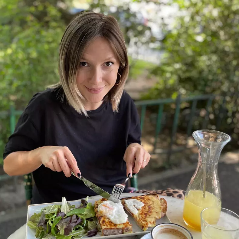 Adela-Popescu-insarcinata-3