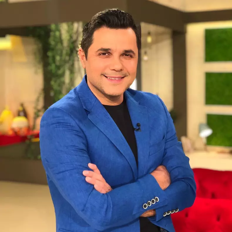 Cove-lipseste-de-la-Vorbeste-lumea-12