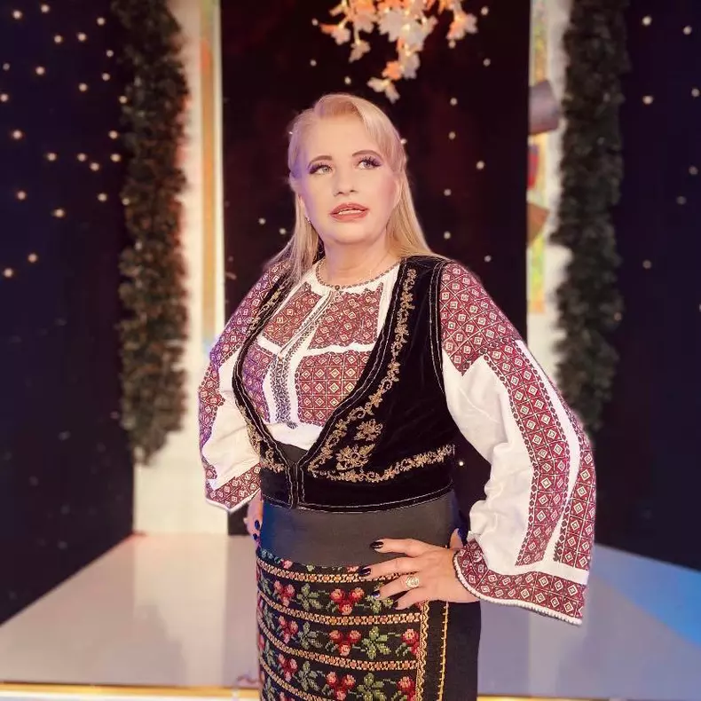 Elena-Pripas-batuta-4