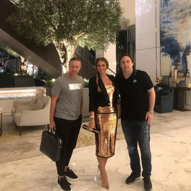 ana-maria-prodan-si-laurentiu-reghecampf-si-au-reinnoit-juramintele