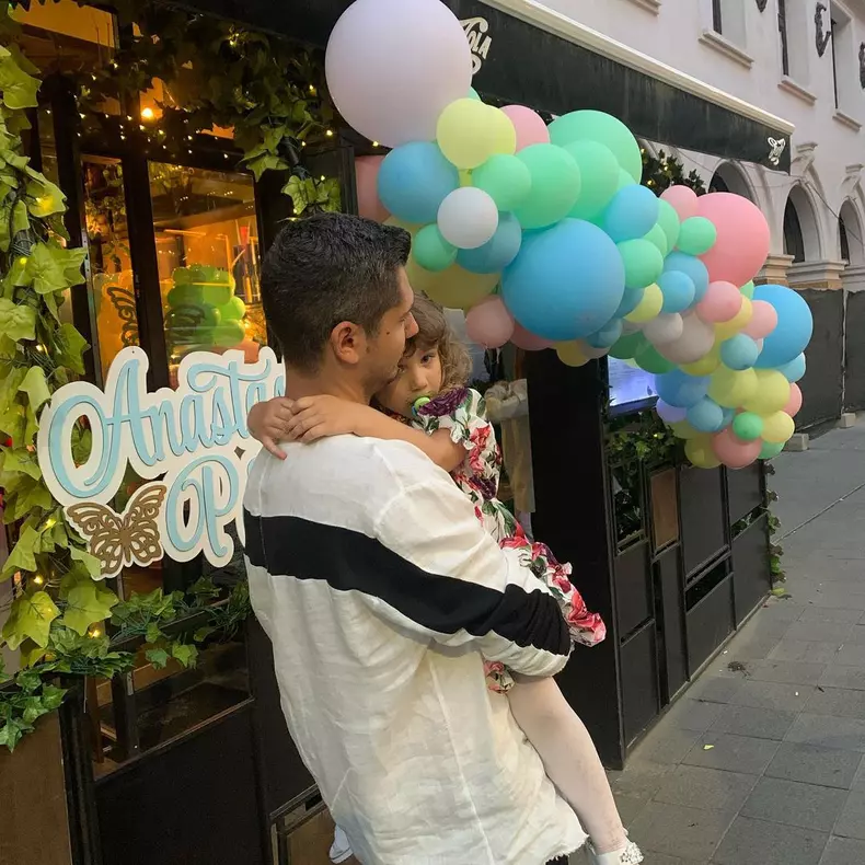 elena-basescu-si-catalin-tomata-impreuna-la-doi-ani-de-la-despartire-6