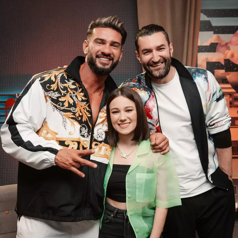 dana-budeanu-declaratie-smiley-7