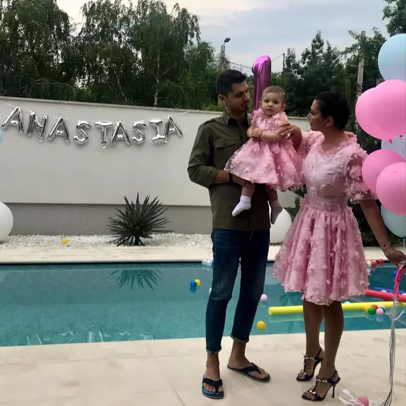 elena-basecsu-si-catalin-tomata-1024x1024