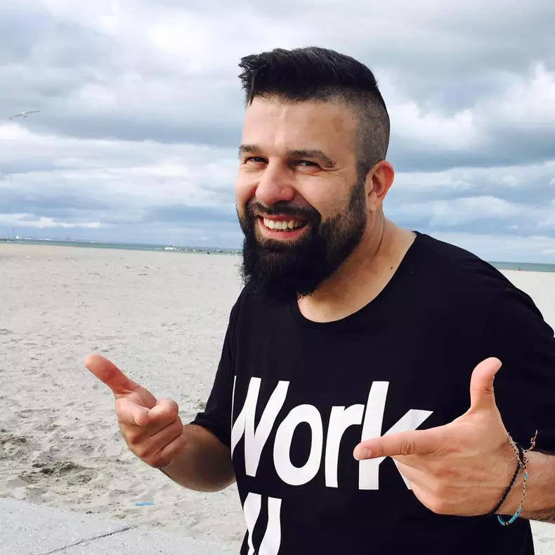 Edi-Stancu-Splash-vedete-la-apa-11