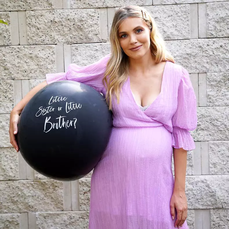 andreea-ibacka-insarcinata-cu-baietel