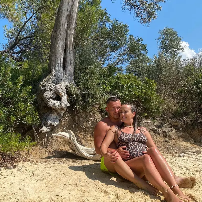 211517833_335373391430230_200618206630281231_n