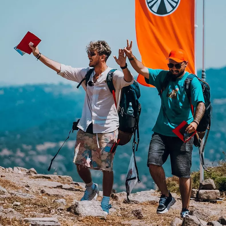 242282209_342917697570821_739744762132006782_n