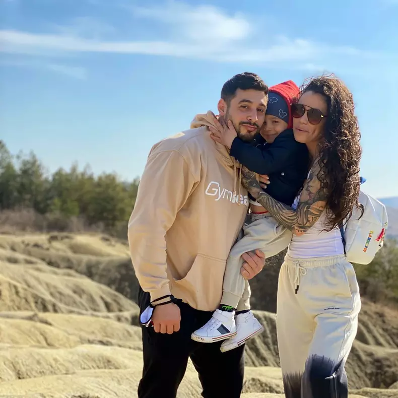 Roxana-Vancea-silueta-sarcina-10