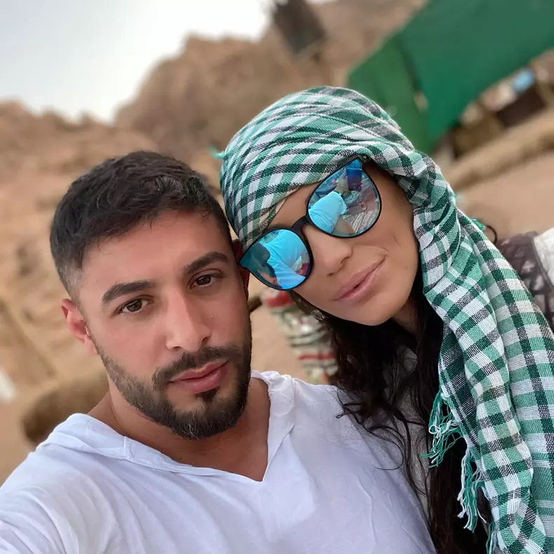 Roxana-Vancea-silueta-sarcina-6