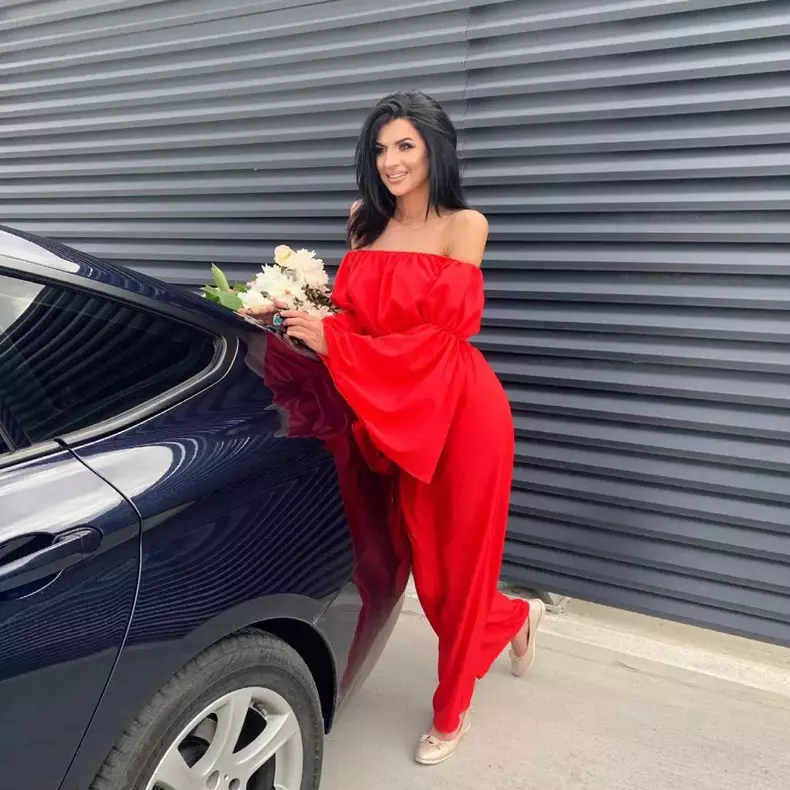 cine-este-amalia-strut-1024x1024-1