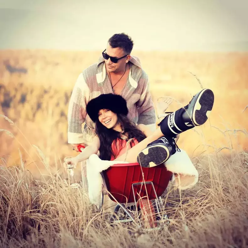 razvan-fodor-si-irina-12-ani-de-casnicie-5-1024x1024-1