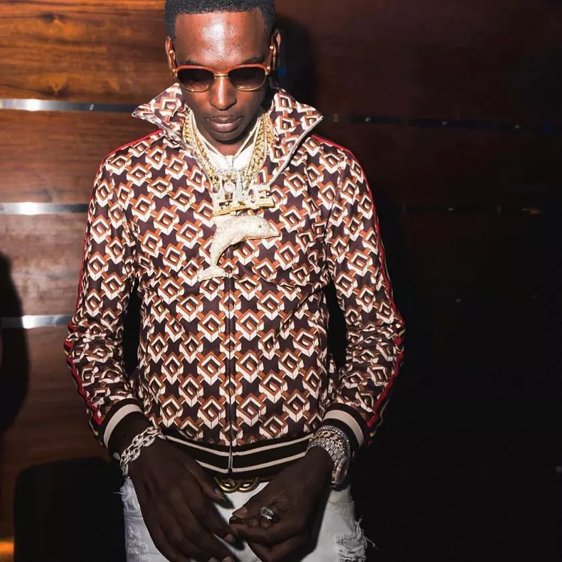 37330973_437872223385579_5827505356284100608_n