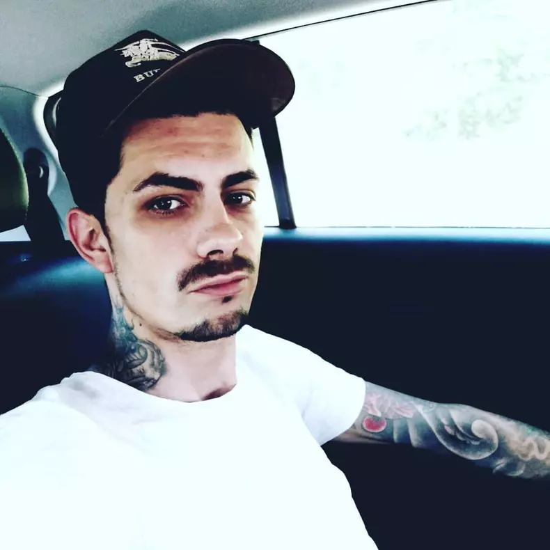 60197717_226229484999597_4466420286862886601_n