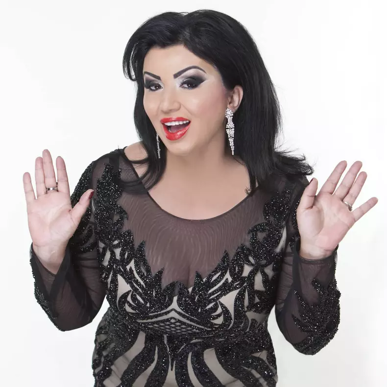 adriana-bahmuteanu-5-1