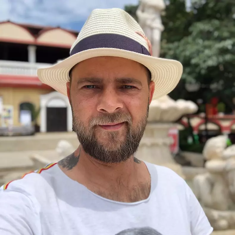 cosmin-selesi-leapsa-cu-supa-coronavirus-adi-hadean-2