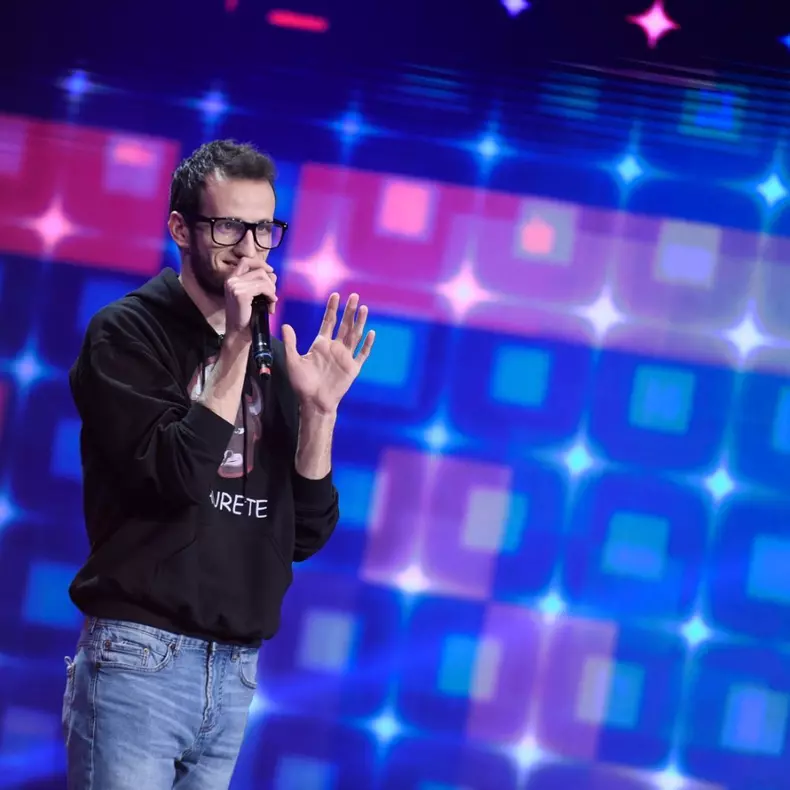 Andrei-Ungureanu-Tourette-3