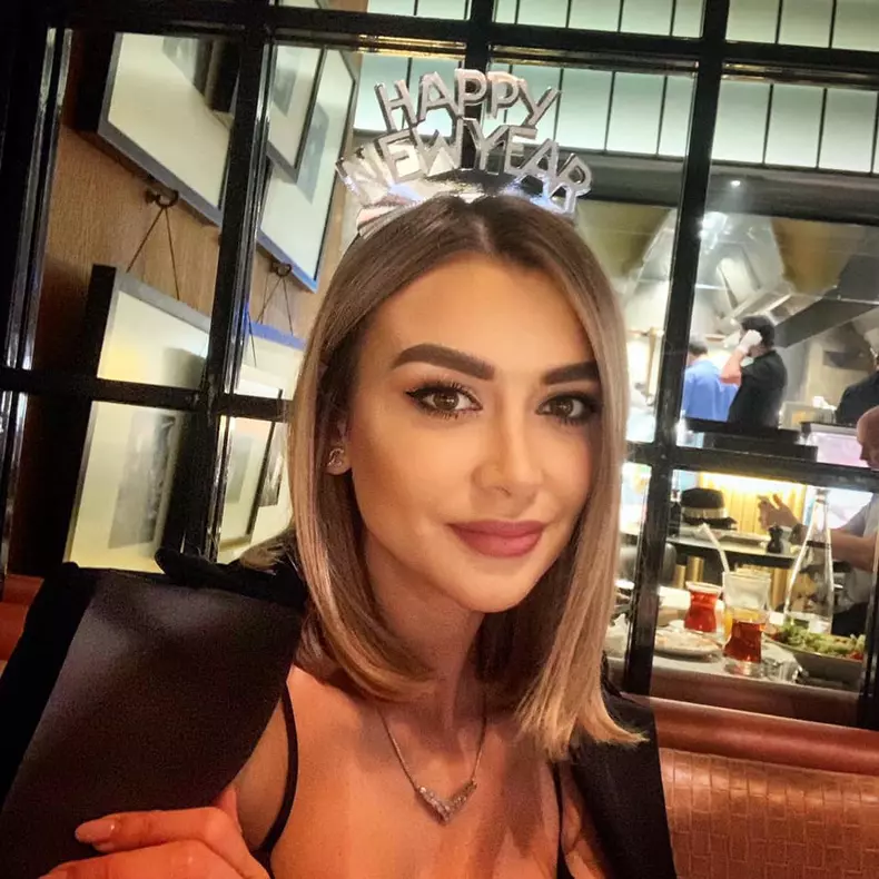 denisa-tanase-mutat-1