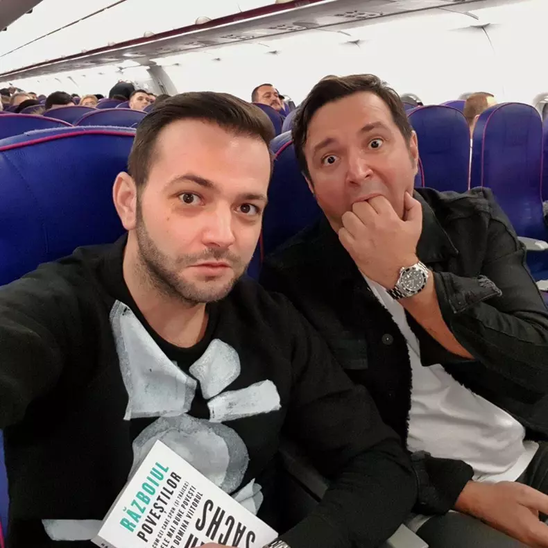 Daniel-Buzdugan-si-Mihai-Morar-au-facut-anuntul.-Sunt-de-17-ani-prieteni-si-colegi-la-radio