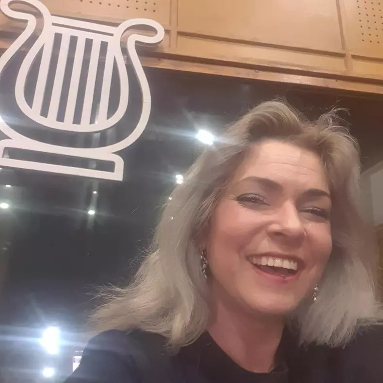 dana-marijuana-iubit-2