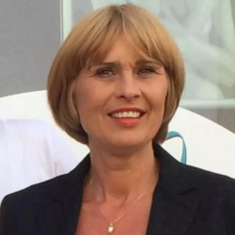 mariana-pfeiffer3-600