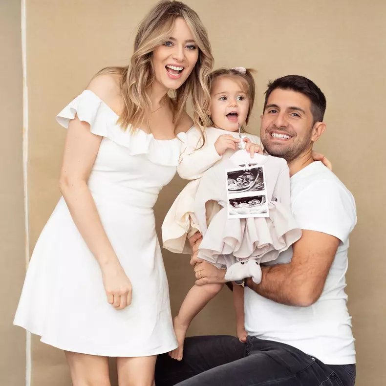 Laura-Cosoi-Cosmin-Curticapean-si-fiica-lor-Rita-2