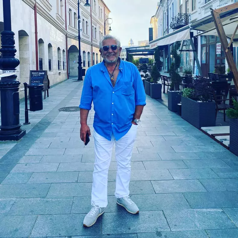 Ovidiu Lipan cantaret