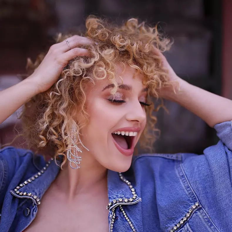 ee0361f0b7459928f8003887bcb3f8a4