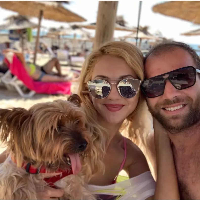 Simona-Nae-a-nascut-in-secret-4