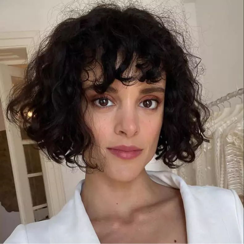 cine-este-diana-sar-3