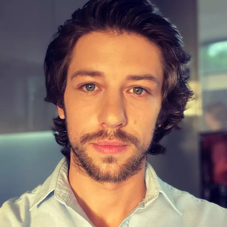 cine-este-paul-diaconescu-3